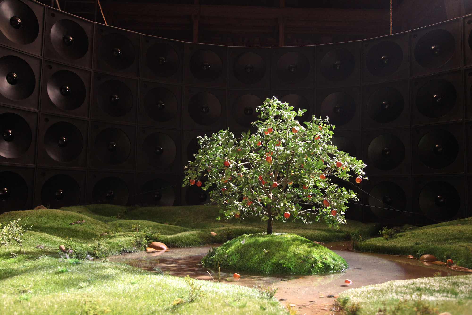 Crown Royal / Production Designer: Jiri Karasek