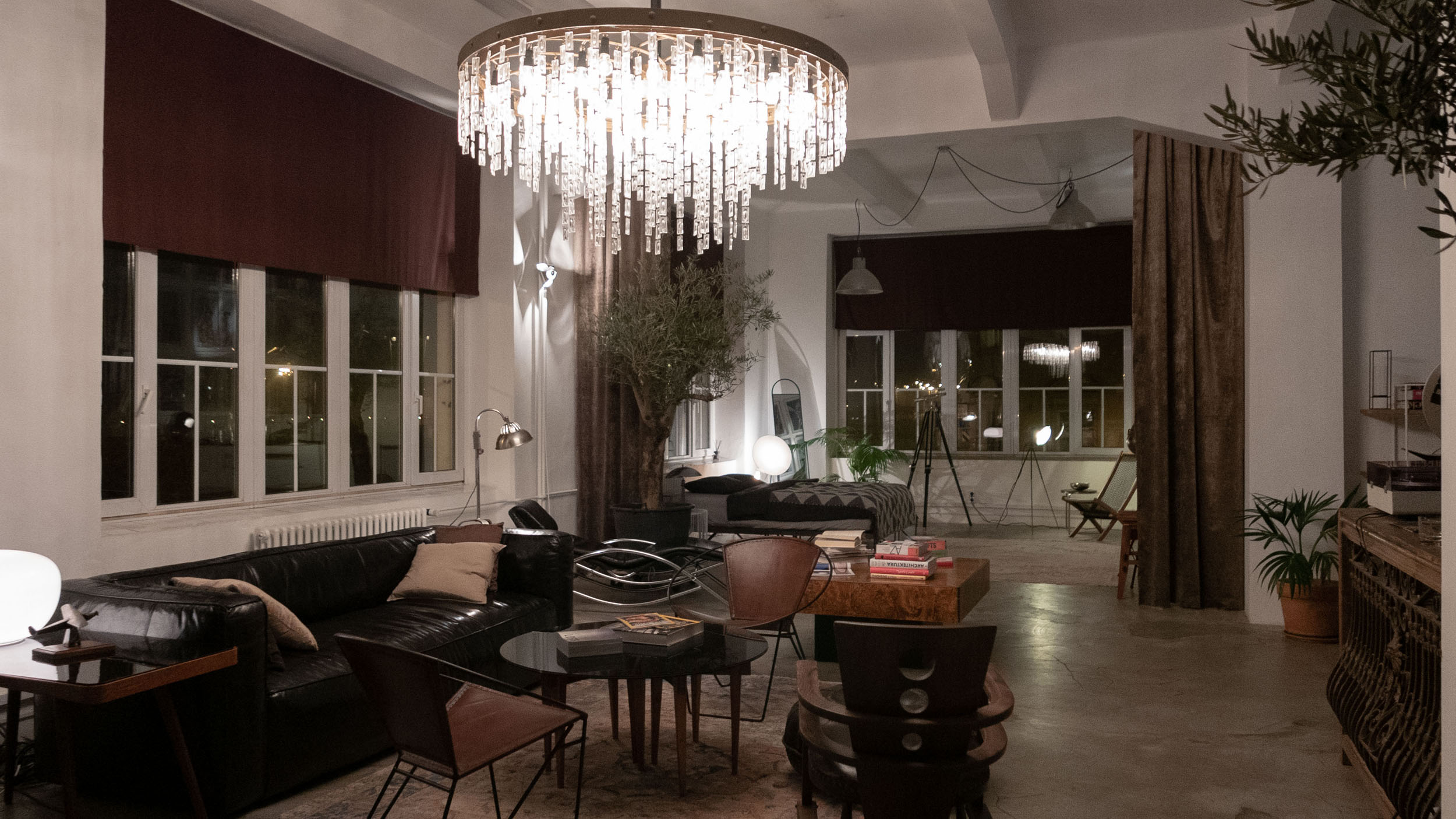 Pleasure Principle / Production Designer: Jiri Karasek