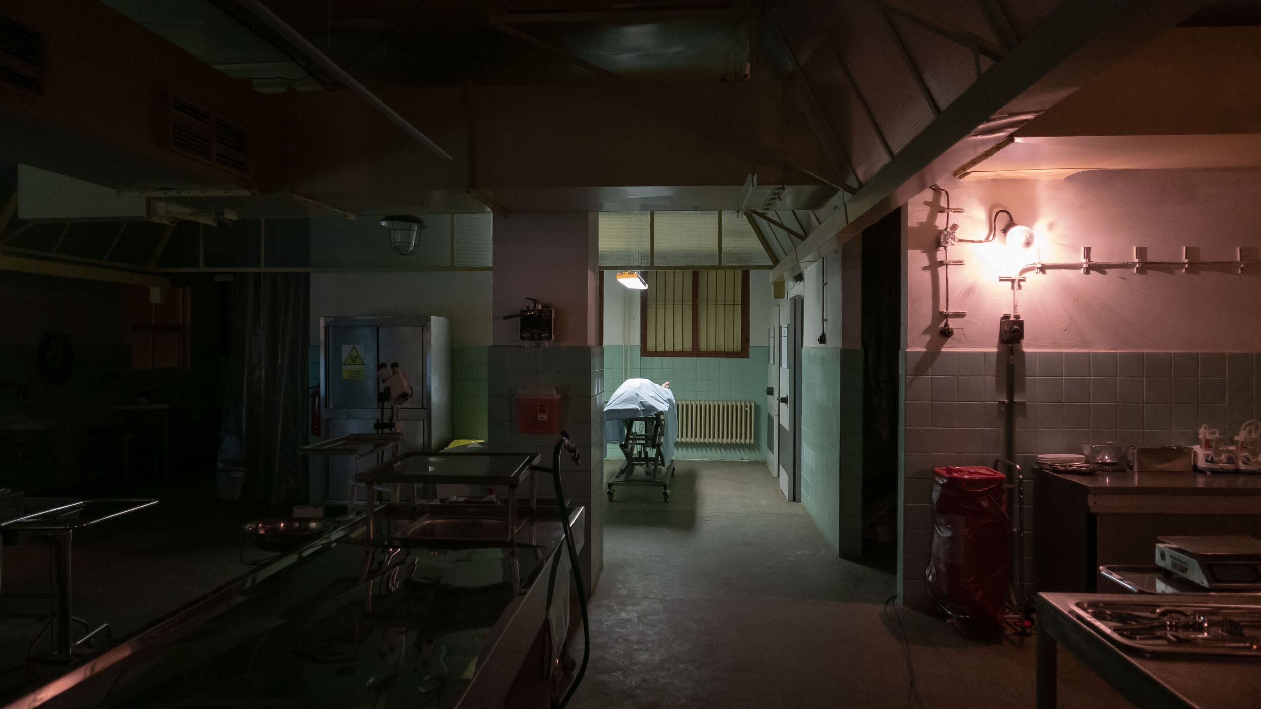 Pleasure Principle / Production Designer: Jiri Karasek
